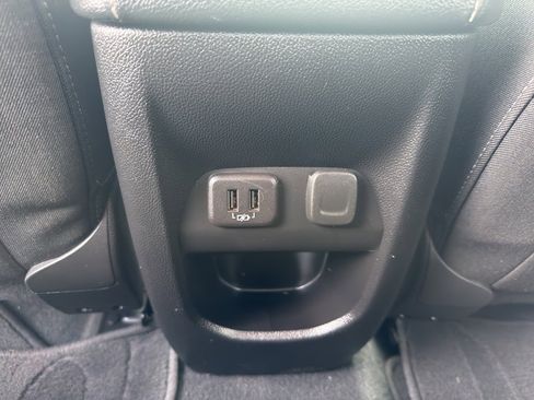 Used 2022 GMC Canyon Elevation w/ Trailering Package image 32