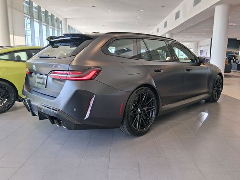 New 2027 BMW M5 Touring AWD/4WD image 7