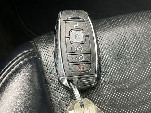 Used 2019 Lincoln MKZ Reserve image 29