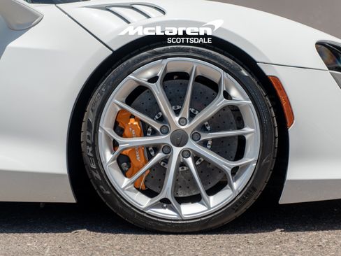 Used 2026 McLaren Artura RWD image 30