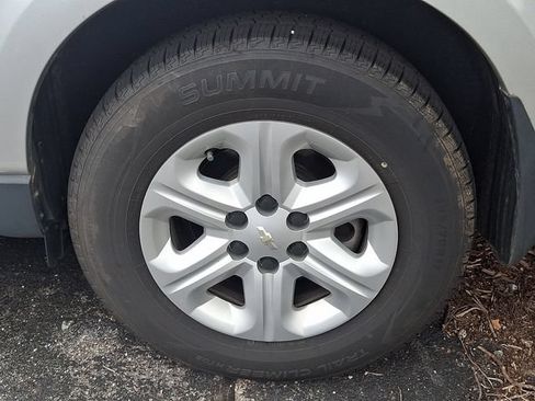 Used 2017 Chevrolet Traverse LS w/ LPO, 'HIT The Road' Package AWD/4WD image 9