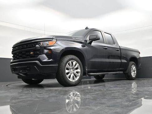 Used 2023 Chevrolet Silverado 1500 Custom image 20