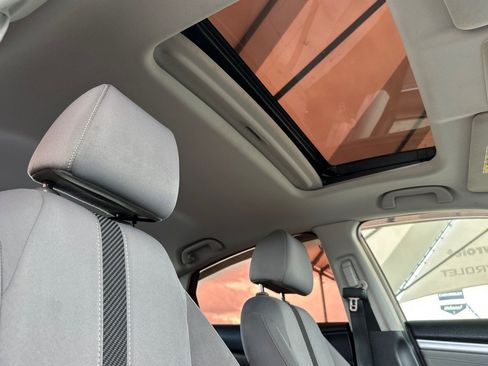 Used 2018 Honda Civic EX-T image 16