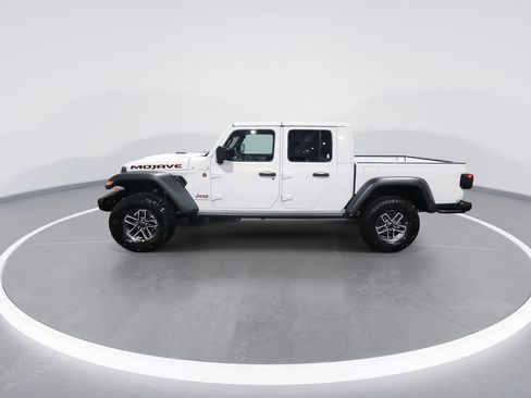 New 2026 Jeep Gladiator Mojave w/ Steel Bumper Group image 5