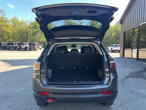 Used 2021 Jeep Compass Trailhawk image 7