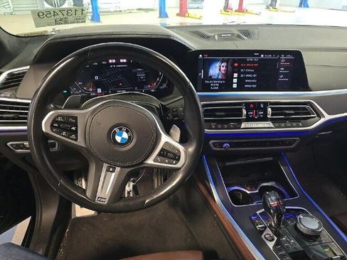 Used 2020 BMW X7 M50i AWD/4WD image 11