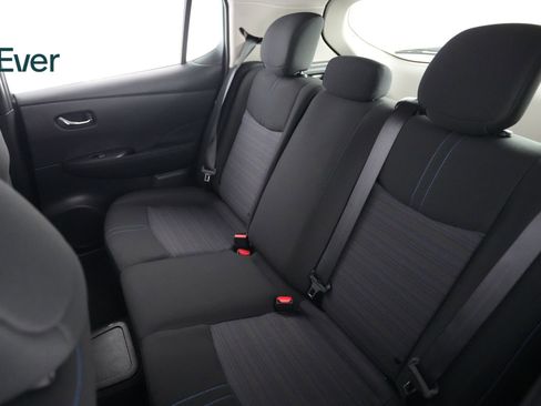 Used 2025 Nissan Leaf S FWD image 24