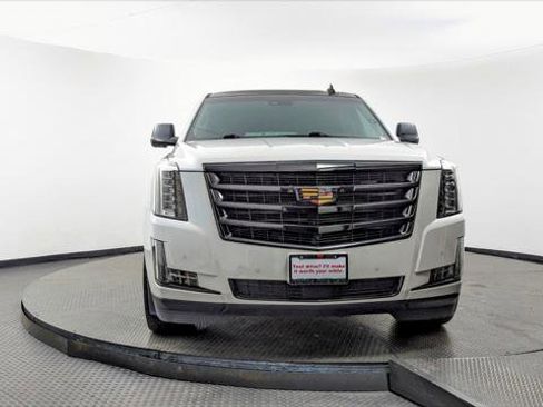 Used 2016 Cadillac Escalade ESV Premium image 12