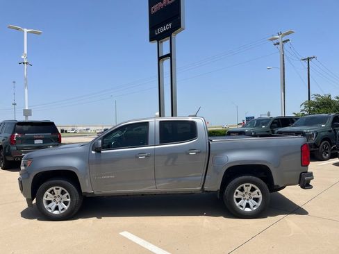 Used 2022 Chevrolet Colorado LT RWD image 3