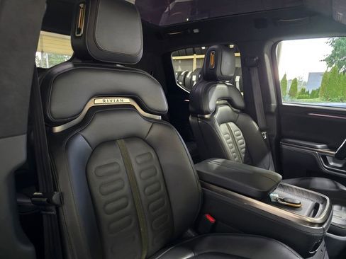 Used 2022 Rivian R1T Launch Edition image 26