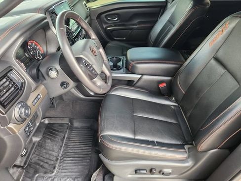 Used 2024 Nissan Titan PRO-4X w/ Pro-4x Convenience Package AWD/4WD image 13