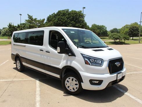 Used 2023 Ford Transit 350 XLT RWD image 6