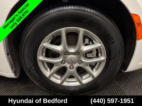 Used 2025 Chrysler Pacifica Select FWD image 24