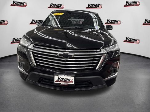 Used 2023 Chevrolet Traverse Premier AWD/4WD image 2