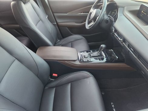 Certified 2025 MAZDA CX-30 AWD 2.5 S w/ Premium Package image 11