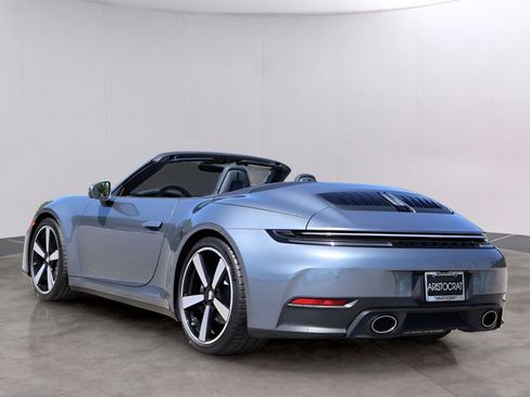 Certified 2025 Porsche 911 Carrera RWD image 3