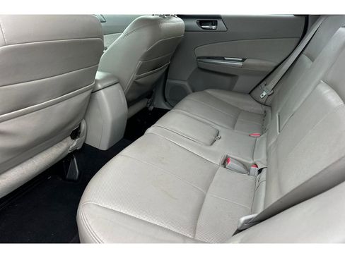 Used 2013 Subaru Forester 2.5XT Touring w/ Popular Pkg 2 image 13