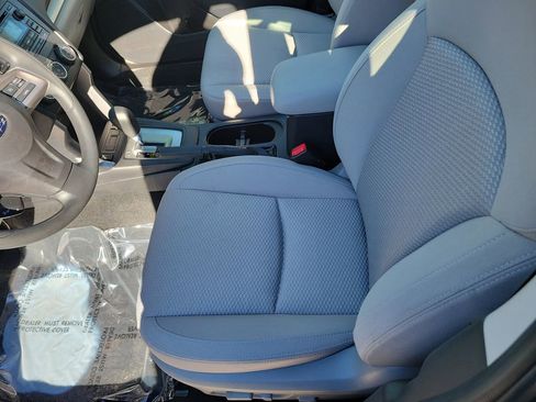 Used 2015 Subaru Forester 2.5i Premium w/ All-Weather Package image 17