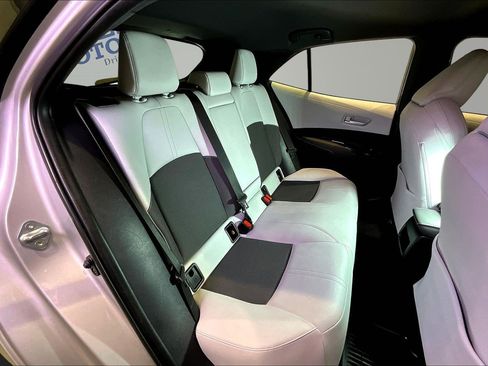 Used 2020 Toyota Corolla XSE FWD image 25