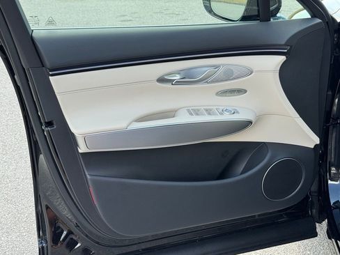 New 2026 Genesis GV70 2.5T Select AWD/4WD image 24