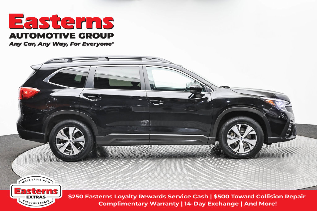 Used 2025 Subaru Ascent Premium AWD/4WD image 5