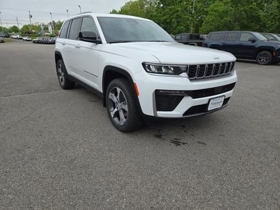 New 2026 Jeep Grand Cherokee Limited w/ MOPAR Finishing Package