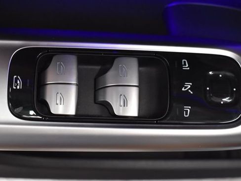 New 2026 Mercedes-Benz C 300 4MATIC Sedan image 21
