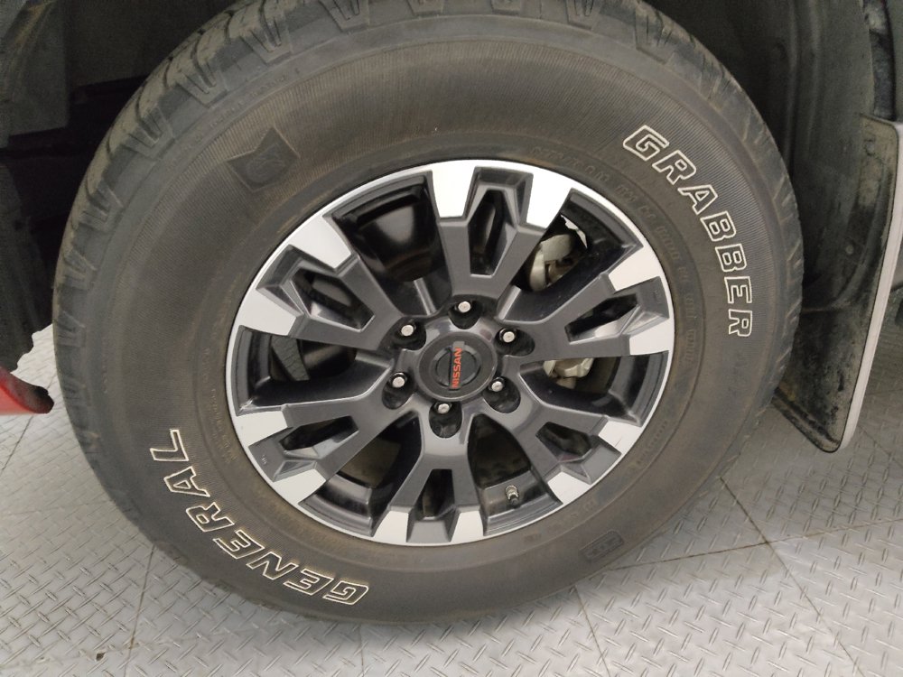 Used 2021 Nissan Titan PRO-4X w/ Pro-4x Convenience Package AWD/4WD image 31