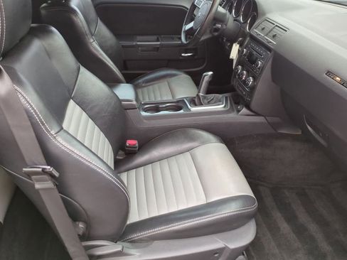 Used 2009 Dodge Challenger R/T image 20