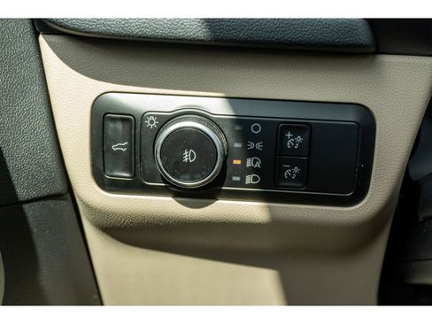 Used 2022 Ford Escape Titanium w/ Class II Trailer Tow Package image 25