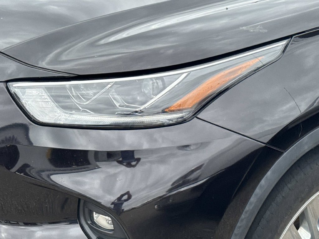 Used 2020 Toyota Highlander Limited FWD image 7