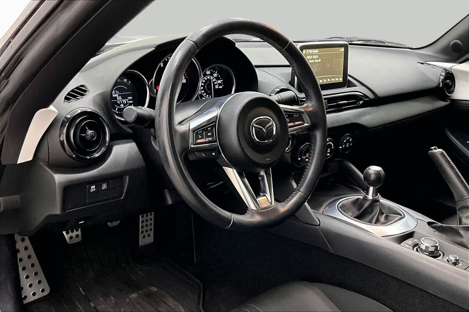 Used 2016 MAZDA MX-5 Miata Club w/ Brembo/BBS Package RWD image 17