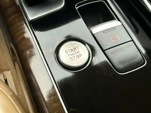 Used 2017 Audi A8 L 4.0T image 49