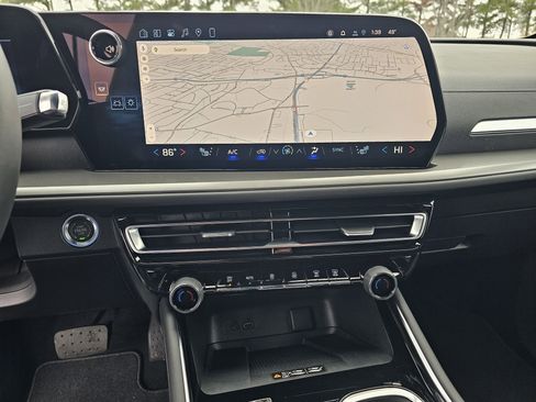 New 2026 Chevrolet Traverse LT w/ Driver Confidence Package image 24