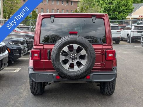 Used 2022 Jeep Wrangler Unlimited Sahara w/ LED Lighting Group AWD/4WD image 4