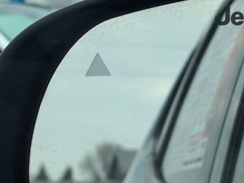 Used 2022 Jeep Compass Latitude w/ Sun and Sound Group AWD/4WD image 47