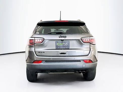 Used 2020 Jeep Compass Latitude image 7