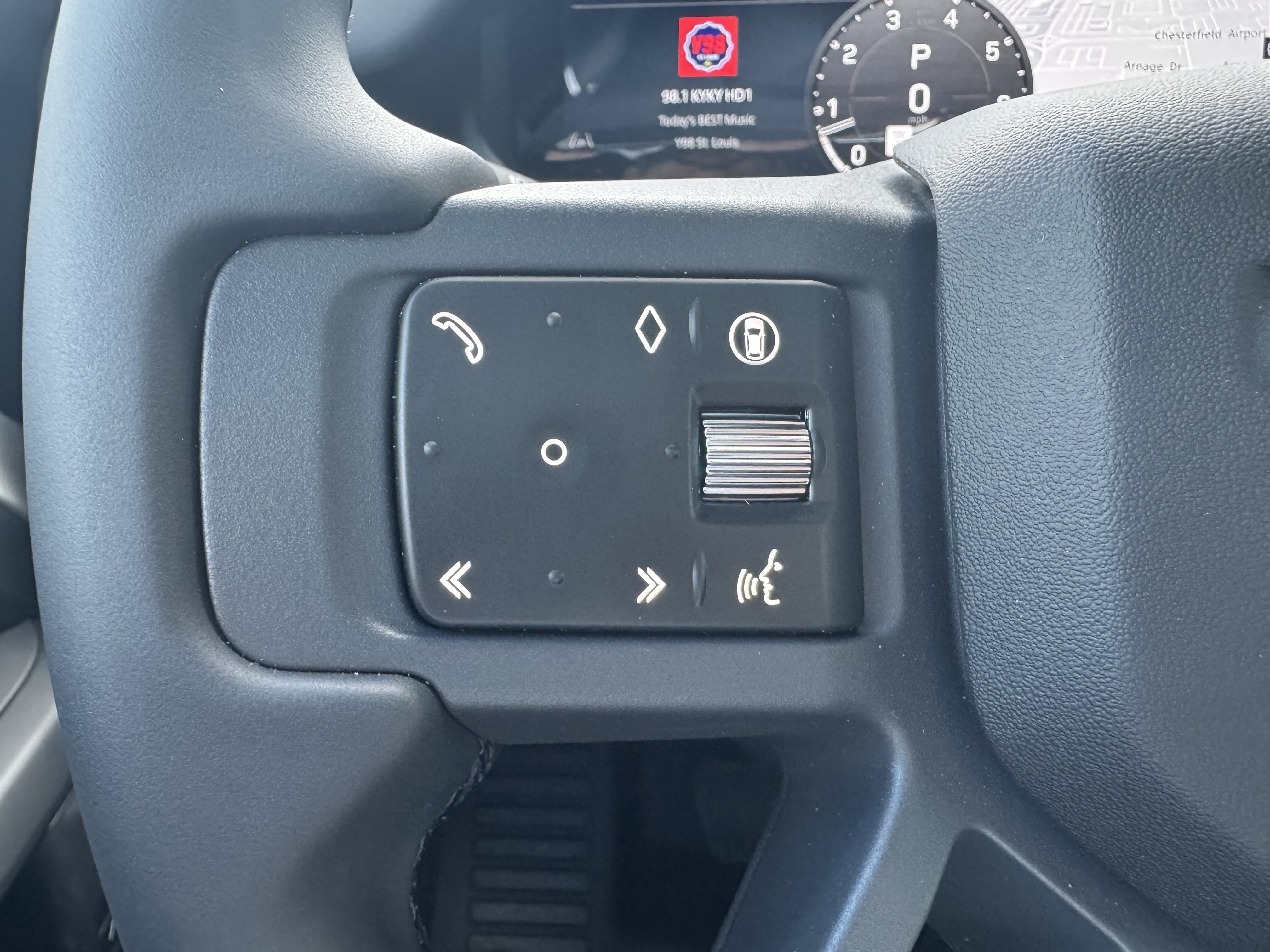 New 2026 Land Rover Defender 110 S AWD/4WD image 17