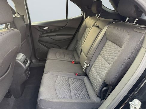 Used 2019 Chevrolet Equinox LT w/ Driver Convenience Package image 13