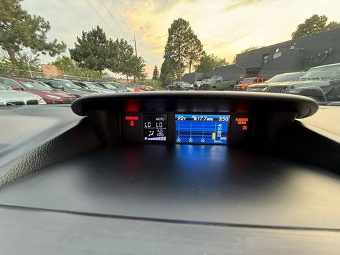 Used 2014 Subaru Forester 2.0XT Touring AWD/4WD image 28