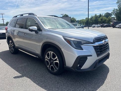 Used 2023 Subaru Ascent Limited w/ Technology Package AWD/4WD image 10