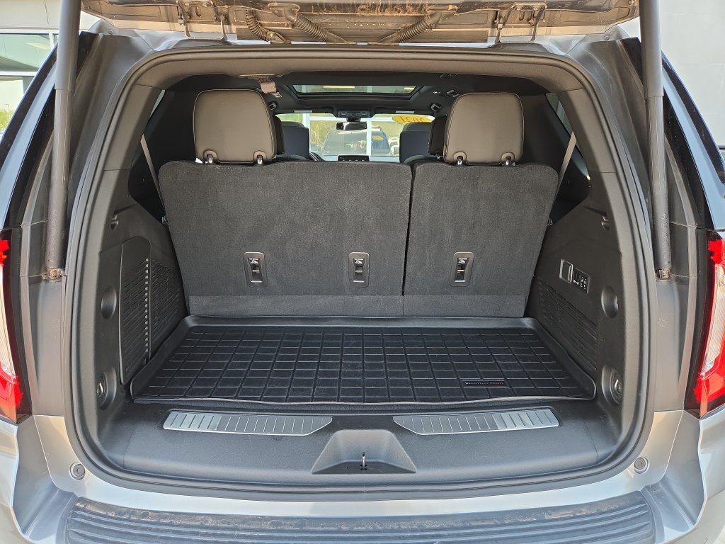 Used 2021 GMC Yukon AT4 w/ AT4 Premium Package AWD/4WD image 29