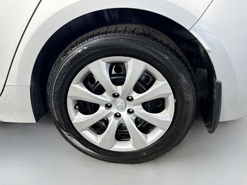 Used 2026 Toyota Corolla LE image 36