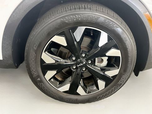 Used 2023 Kia Sportage X-Line w/ X-Line Premium Package AWD/4WD image 11