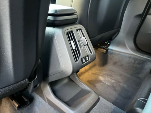 Used 2025 BMW X1 xDrive28i w/ Convenience Package image 15