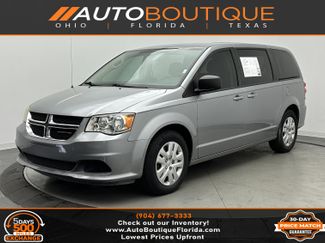 Used 2018 Dodge Grand Caravan SE w/ UConnect Hands-Free Group image 1