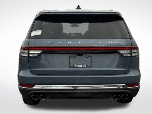 New 2026 Lincoln Aviator AWD image 6