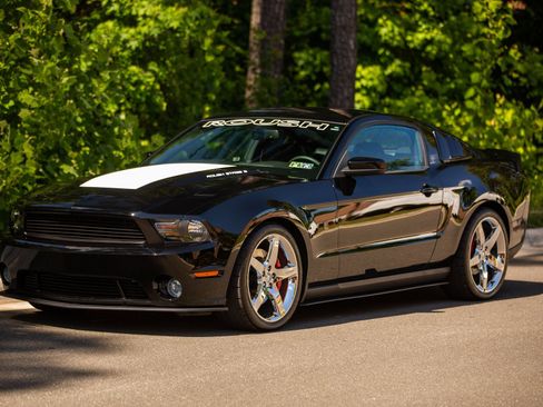 Used 2010 Ford Mustang GT RWD image 24