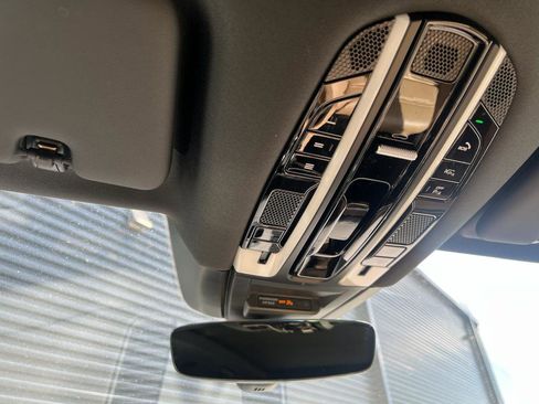 Certified 2022 Porsche Cayenne E-Hybrid image 20