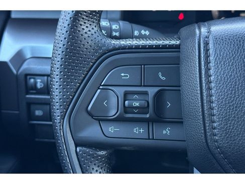 Used 2026 Toyota Tacoma SR5 AWD/4WD image 25